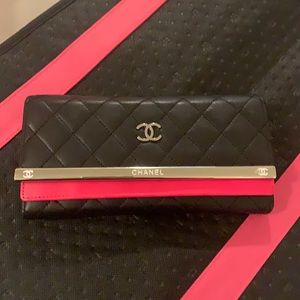 Quilted Pink & Black trifold wallet